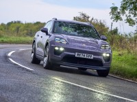 Porsche Macan [UK] 2025 stickers 1616772