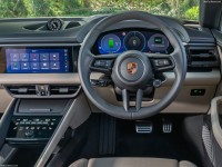 Porsche Macan [UK] 2025 stickers 1616796