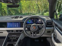 Porsche Macan [UK] 2025 Poster 1616808