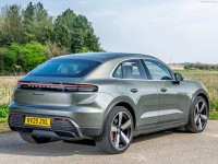 Porsche Macan [UK] 2025 Poster 1616826