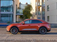 Porsche Macan Turbo [UK] 2025 hoodie #1616896