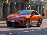 Porsche Macan Turbo [UK] 2025 hoodie #1616897
