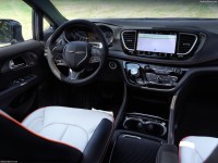 Chrysler Pacifica Grizzly Peak Concept 2025 Poster 1617787
