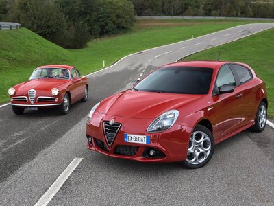 Alfa Romeo Giulietta Sprint 2015 Poster with Hanger