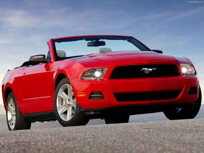 Ford Mustang Convertible 2010 canvas poster