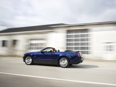 Ford Mustang Convertible 2010 canvas poster