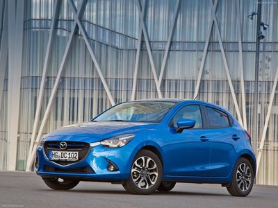 Mazda 2 2015 Poster 2391