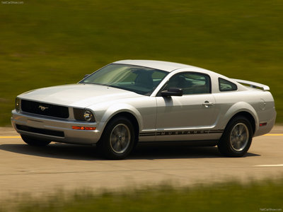 Ford Mustang 2005 canvas poster