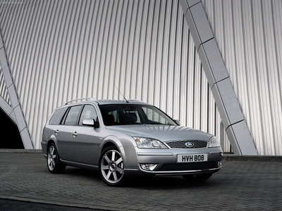 Ford Mondeo Estate 2005 canvas poster