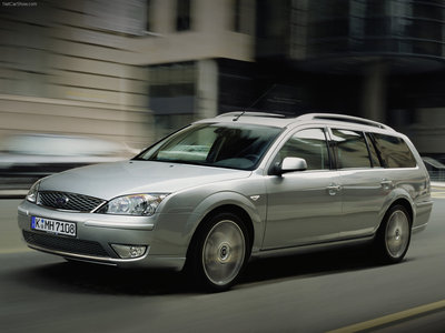 Ford Mondeo Estate 2005 canvas poster