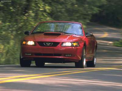Ford Mustang GT Convertible 2001 Poster 24893
