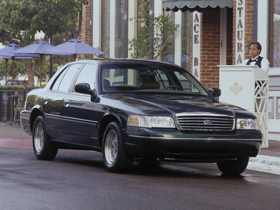 Ford Crown Victoria LX 2000 poster