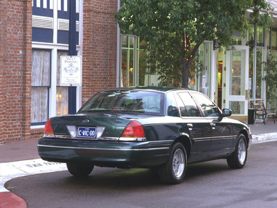Ford Crown Victoria LX 2000 Poster with Hanger
