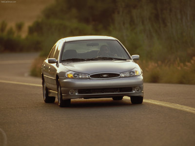 Ford Contour 2000 canvas poster