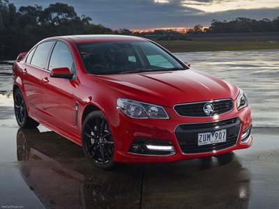 Holden VF Commodore SSV Redline 2014 magic mug #26393