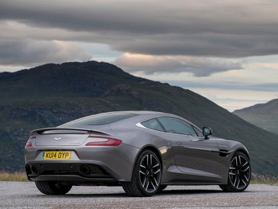 Aston Martin Vanquish 2015 calendar