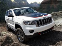 Jeep Grand Cherokee Trailhawk 2013 Poster 32035