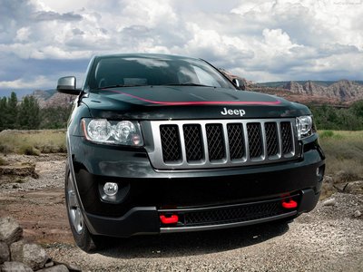 Jeep Grand Cherokee Trailhawk 2013 poster