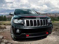Jeep Grand Cherokee Trailhawk 2013 Poster 32036
