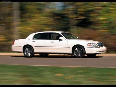 Lincoln Town Car 2003 metal framed poster