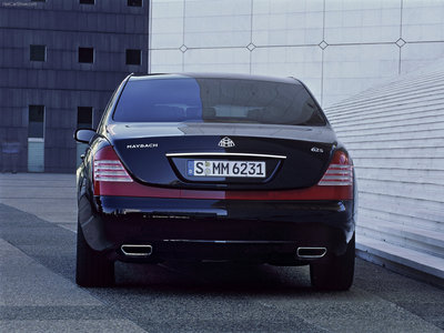 Maybach 62 S 2007 canvas poster