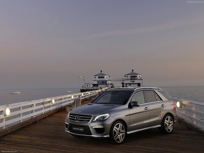 Mercedes Benz ML63 AMG 2012 puzzle 39201