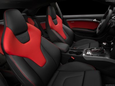 Audi RS5 Coupe Sport Edition 2015 pillow