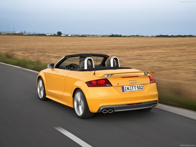 Audi TTS Roadster competition 2013 pillow