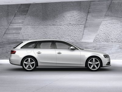 Audi A4 Avant 2013 poster