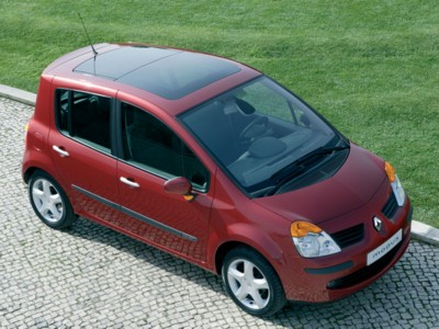 Renault Modus 2004 poster