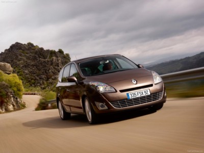 Renault Grand Scenic 2010 canvas poster