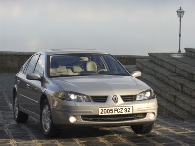 Renault Laguna 2005 poster