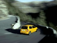 Renault Clio Renault Sport 2.0 16V 2004 Poster 513827