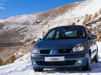 Renault Clio 1.5 dCi 2004 wooden framed poster