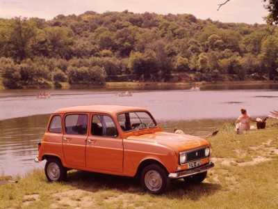 Renault 4 Luxe 1975 Poster 514173