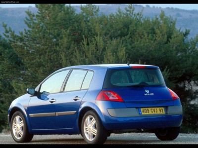 Renault Megane II Hatch 2003 puzzle 514330