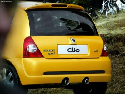 Renault Clio Renault Sport 2.0 16V 2004 poster #514362