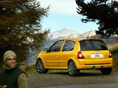 Renault Clio Renault Sport 2.0 16V 2004 poster #515245