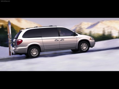 Chrysler Town and Country 2005 metal framed poster