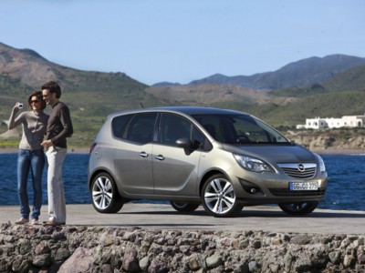 Opel Meriva 2011 Poster 517732