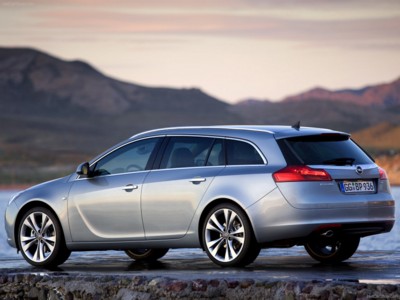 Opel Insignia Sports Tourer 2010 puzzle 517940