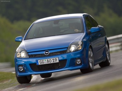 Opel Astra OPC 2006 poster