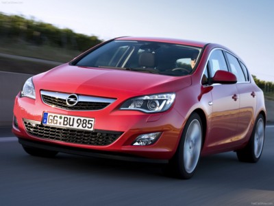 Opel Astra 2010 Poster 518303