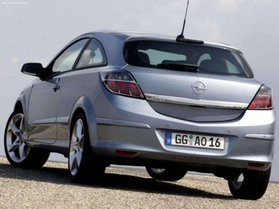 Opel Astra GTC 2005 poster