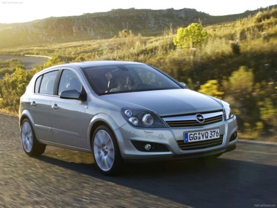 Opel Astra 2007 Poster 518635