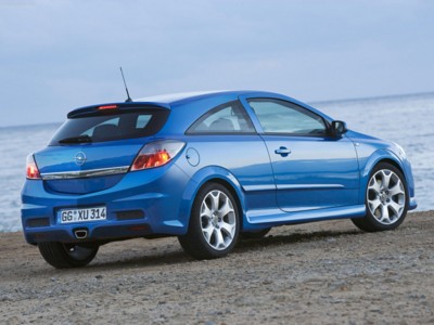 Opel Astra OPC 2006 Poster 518919