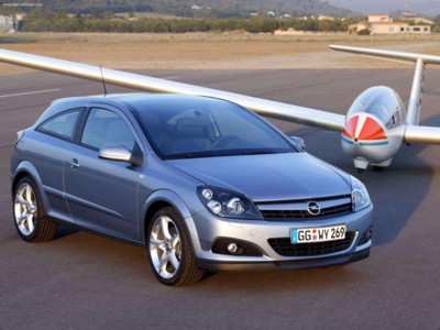 Opel Astra GTC with Panoramic Roof 2005 tote bag #NC185531
