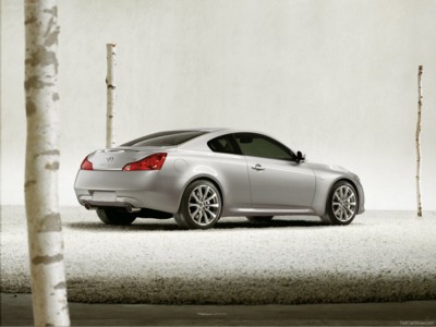 Infiniti G37 Coupe 2008 Poster 520253