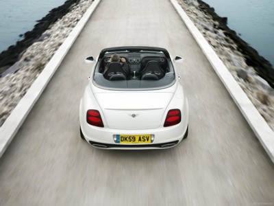 Bentley Continental Supersports Convertible 2011 Poster 520744