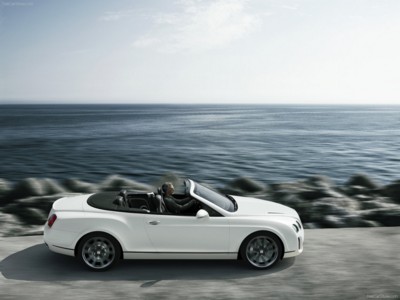 Bentley Continental Supersports Convertible 2011 Poster 520859